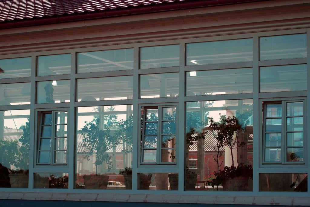 Failed Window Seals and Foggy Glass in Louisiana Humidity