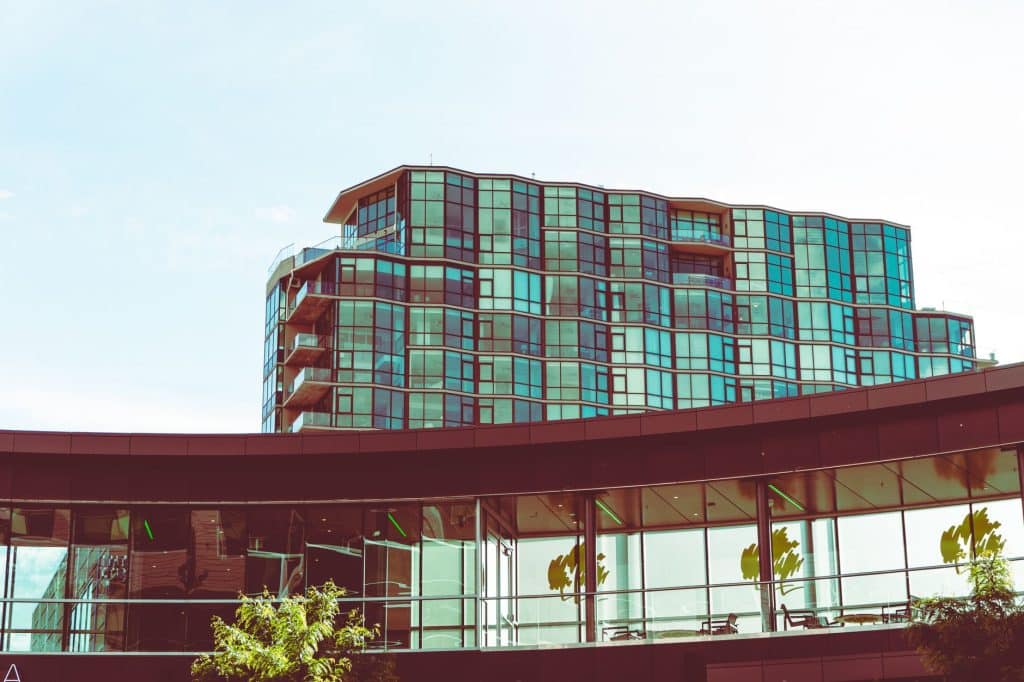 Commercial vs Residential Glass: What Is Different for Kenner Buildings?