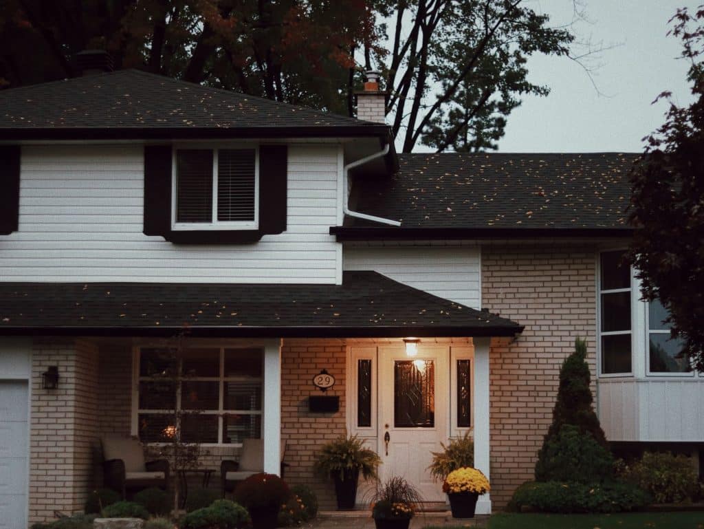 Does Home Insurance Cover Window Repair or Replacement in Kenner?